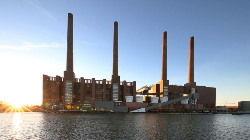 Blick auf das Volkswagen Werk in Wolfsburg