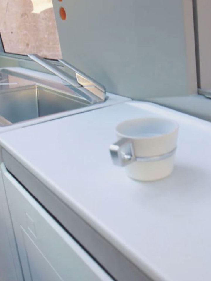 Volkswagen Utilitaires California xxl interieur tasse