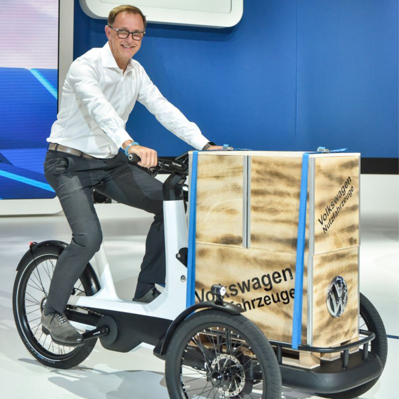 Thomas Cedran presenterar Volkswagens elcykel Cargo e-Bike