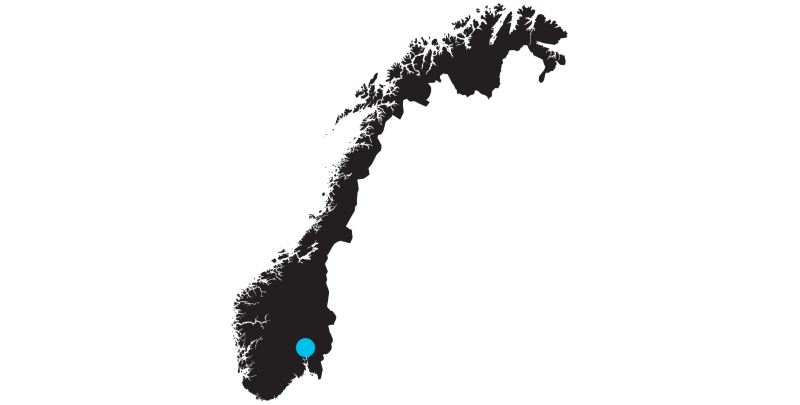 Outline of a map of Norway with a mark on the location of Oslo