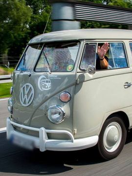 Volkswagen Utilitaires Combi Summer festival 70 ans gris