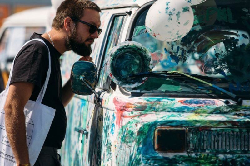 Volkswagen Utilitaires Combi Summer festival 70 ans peinture