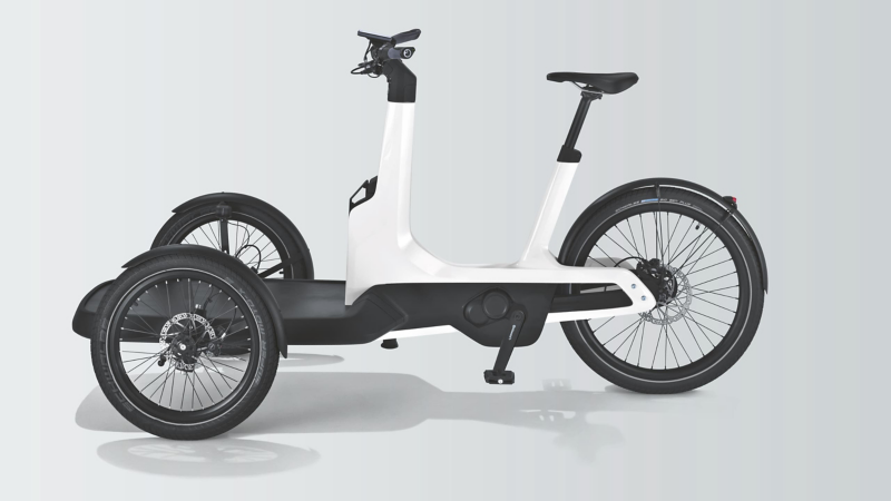 Cargo e-BIKE zaprezentowany od boku