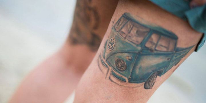 Volkswagen Utilitaires Combi Summer festival 70 ans tatouage
