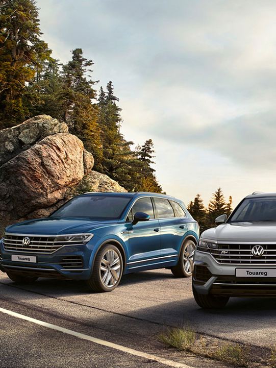 VW Touareg mountain views