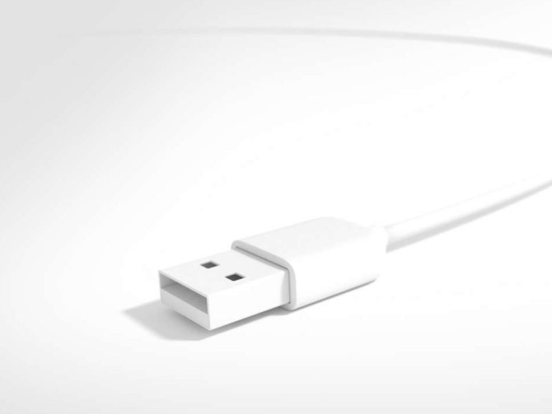 Un câble USB blanc.