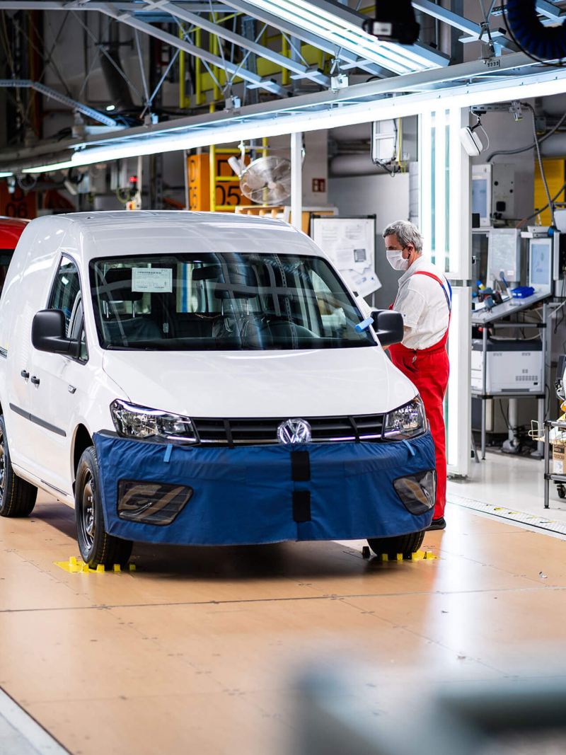 Volkswagen Poznań wznawia produkcję samochodów