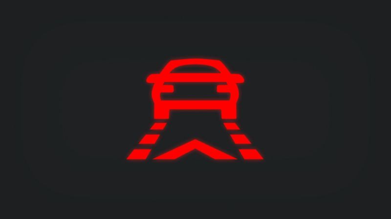 Kontrollleuchte mit vorausfahrendem Fahrzeug auf Fahrspur leuchtet rot