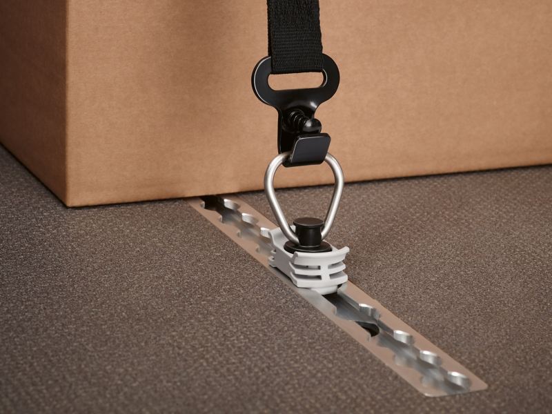 Sangle d'arrimage dans le compartiment de chargement du Crafter Van de Volkswagen Véhicules Utilitaires.