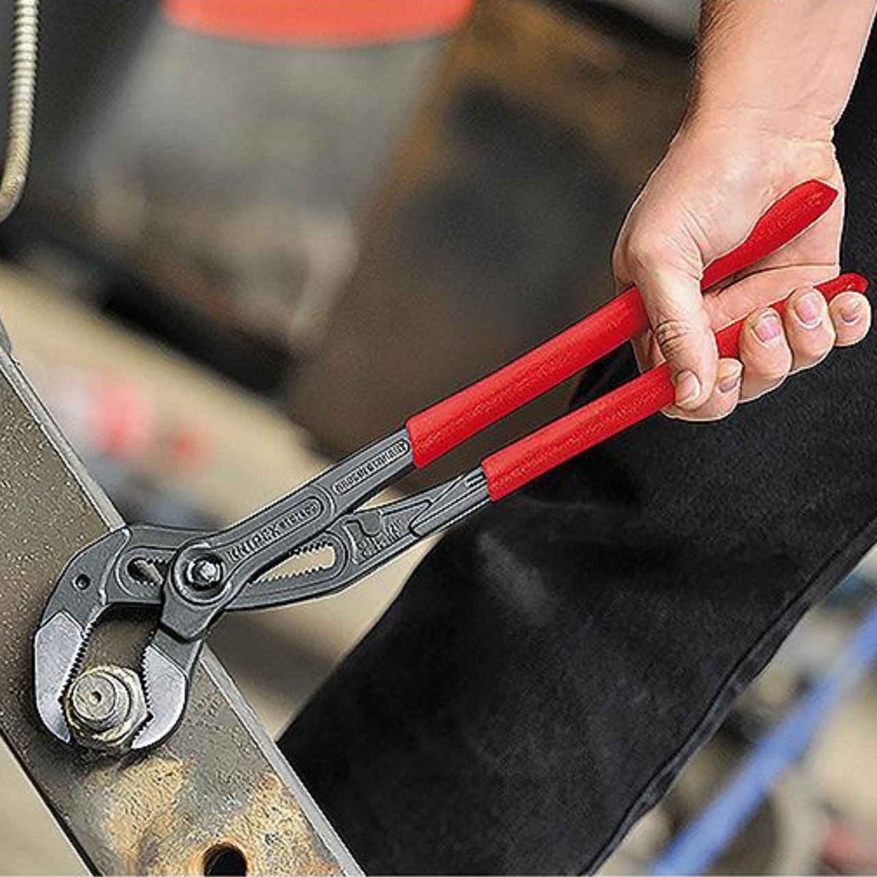 Knipex Cobra en utilisation