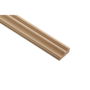 Wickes Pine Decorative Cover Moulding - 31mm x 12mm x 2.4m