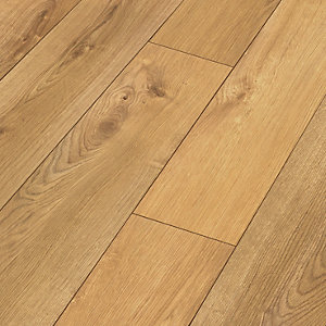 Navelli Light Oak Laminate Flooring - 1.48m2