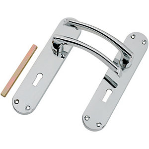 Wickes Dante Locking Door Handle - Polished Chrome 1 Pair