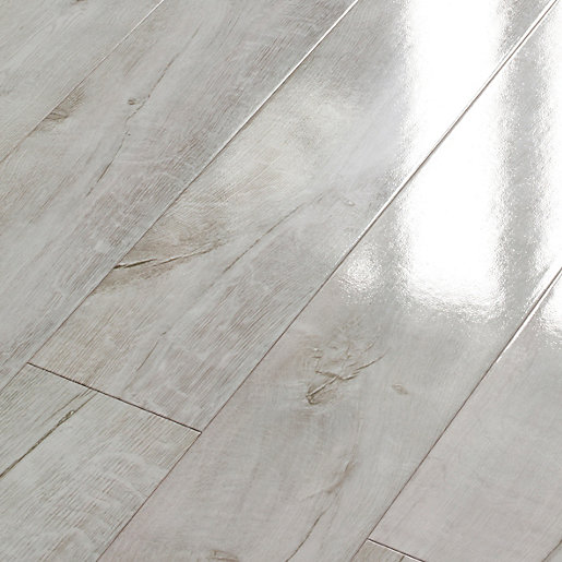 Wickes Chenai Light Grey High Gloss Laminate Flooring 2 19m2 Pack Wickes Co Uk