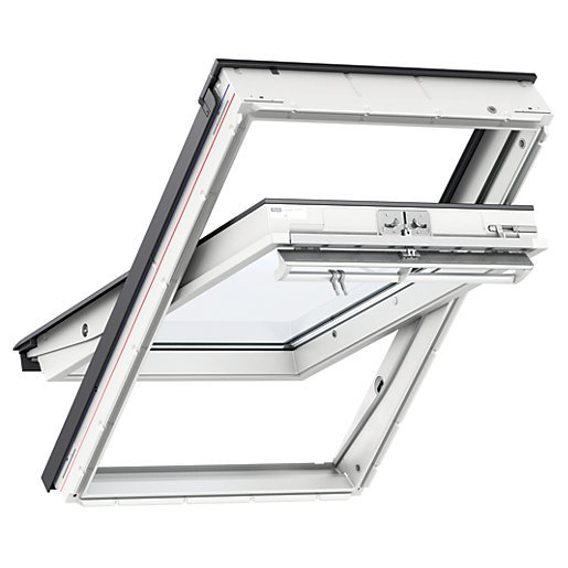 VELUX Pine Centre Pivot Roof Window GGL 3050 980 x 780mm Wickes.co.uk