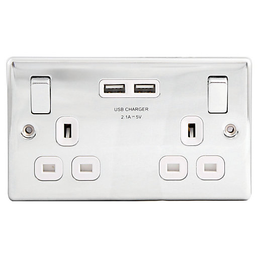 Wickes 13a Raised Plate Twin Switched Socket 2 X Usb Ports Polished Silver Wickes Co Uk