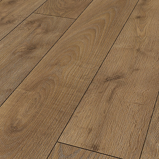 Wickes Bergen Oak Laminate Flooring 1 48m2 Pack Wickes Co Uk