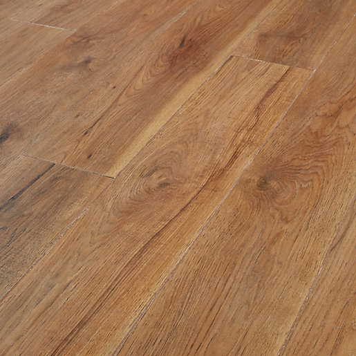 Wickes Rockland Hickory Laminate Flooring 2 22m2 Pack Wickes Co Uk