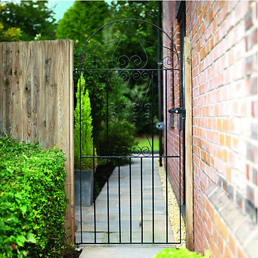 Wickes Chelsea Bow Top Steel Gate Black 914 X 1830 Mm Wickes Co Uk