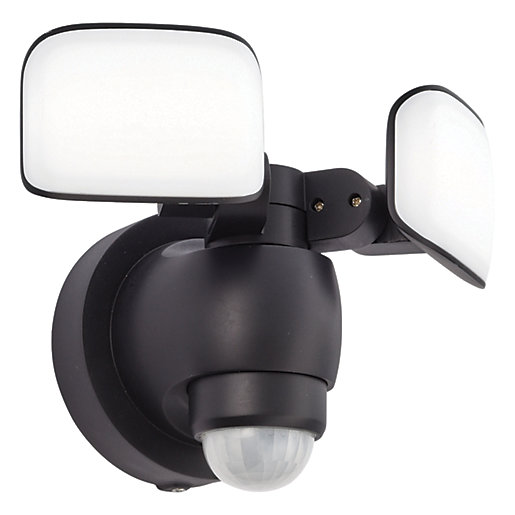 saxby security light