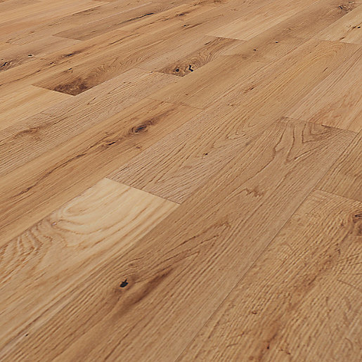 W by Woodpecker Country Light Oak Solid Wood Flooring 1.44m2 Wickes