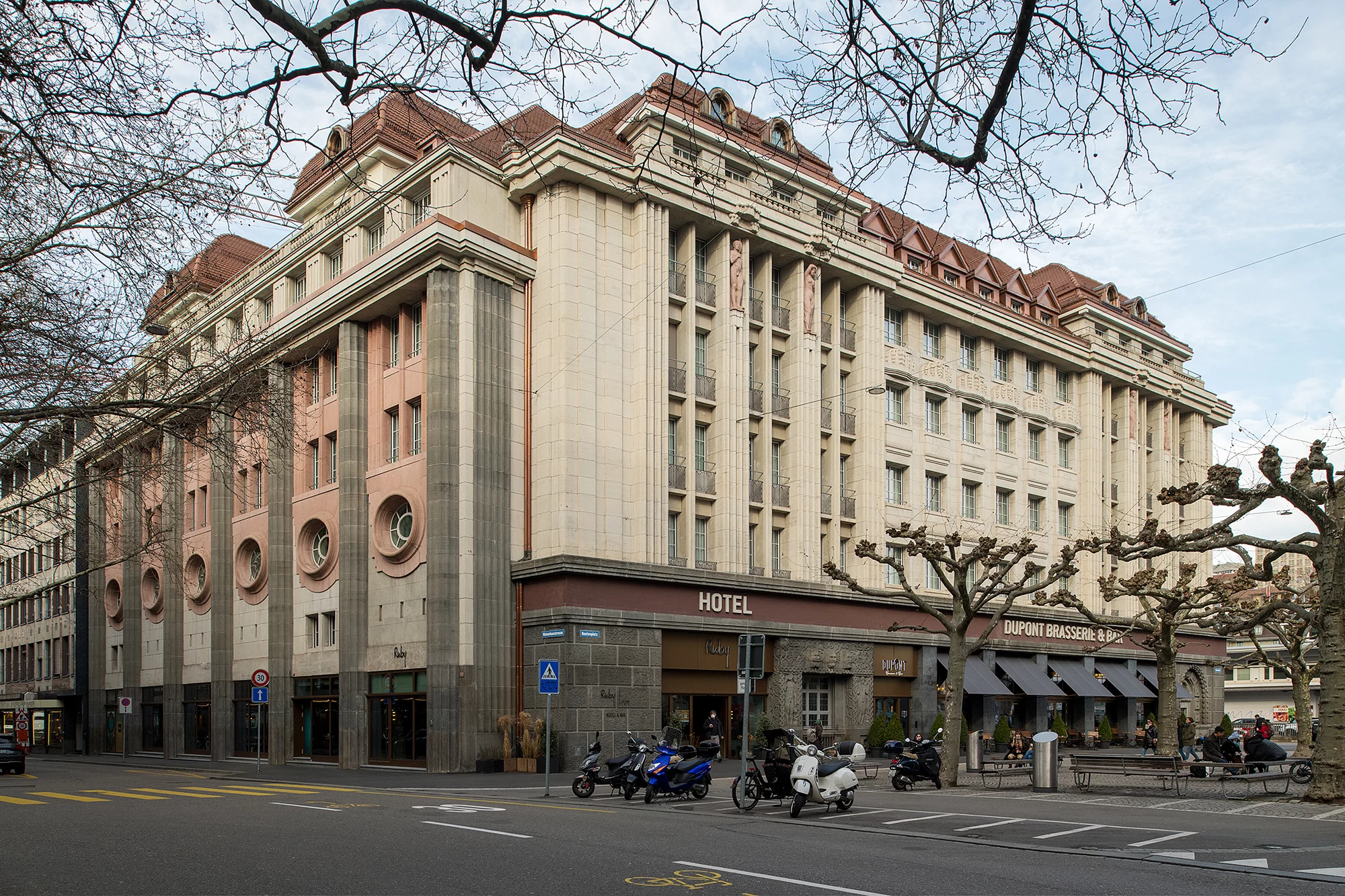 Aussenansicht Haus Du Pont