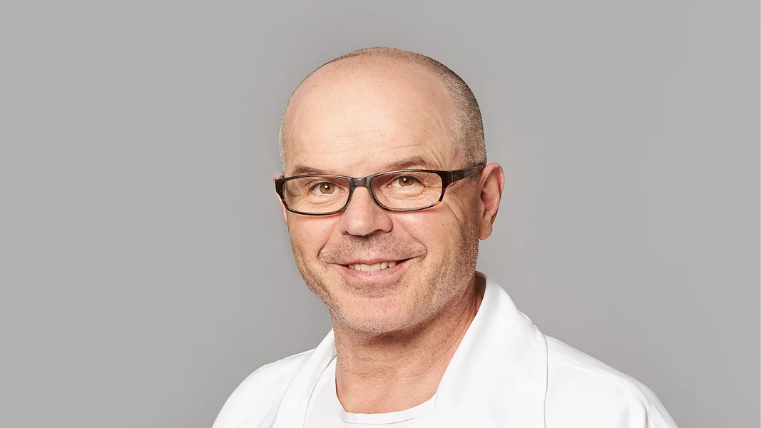 Daniel E. Passweg