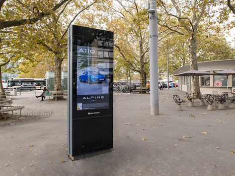 Digitale Werbeanlagen (55 Zoll) am Bellevue