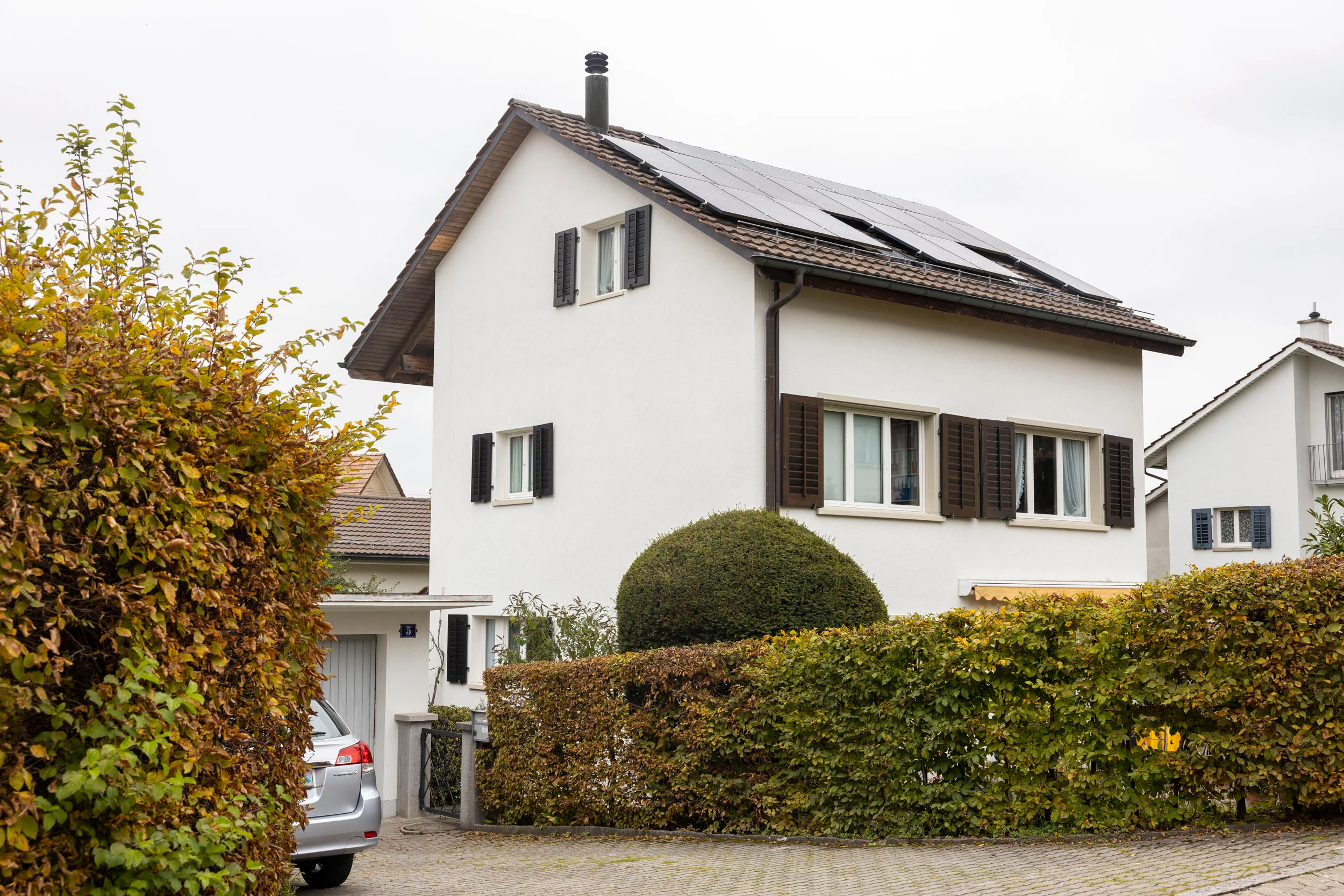 Aussenansicht des Einfamilienhauses im Kreis 11