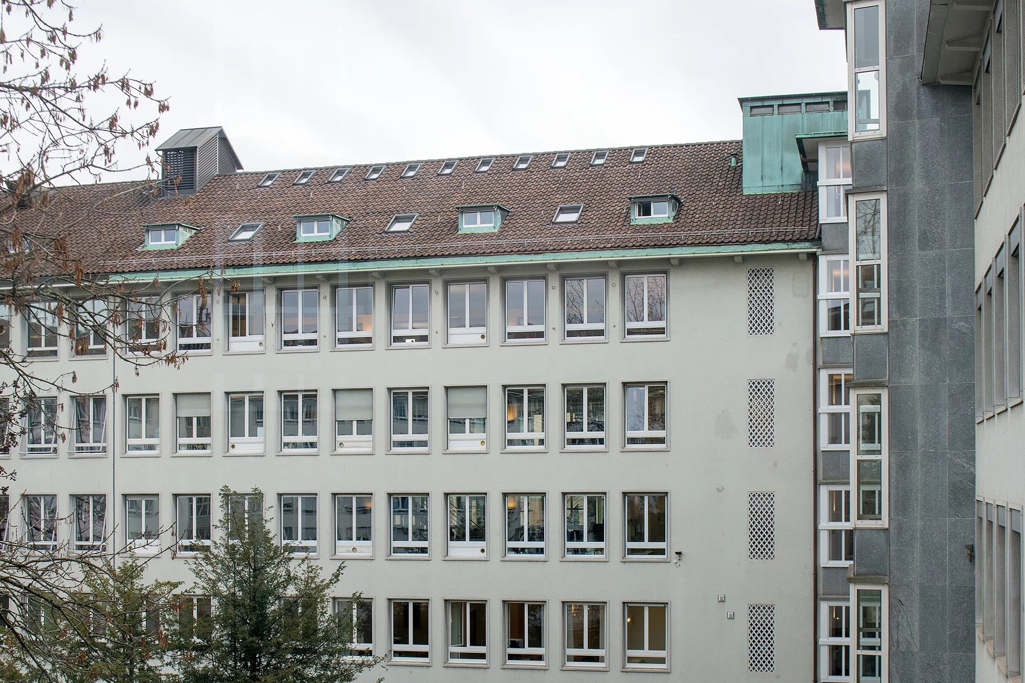 Aussenansicht Geschäftshaus Claridenhof