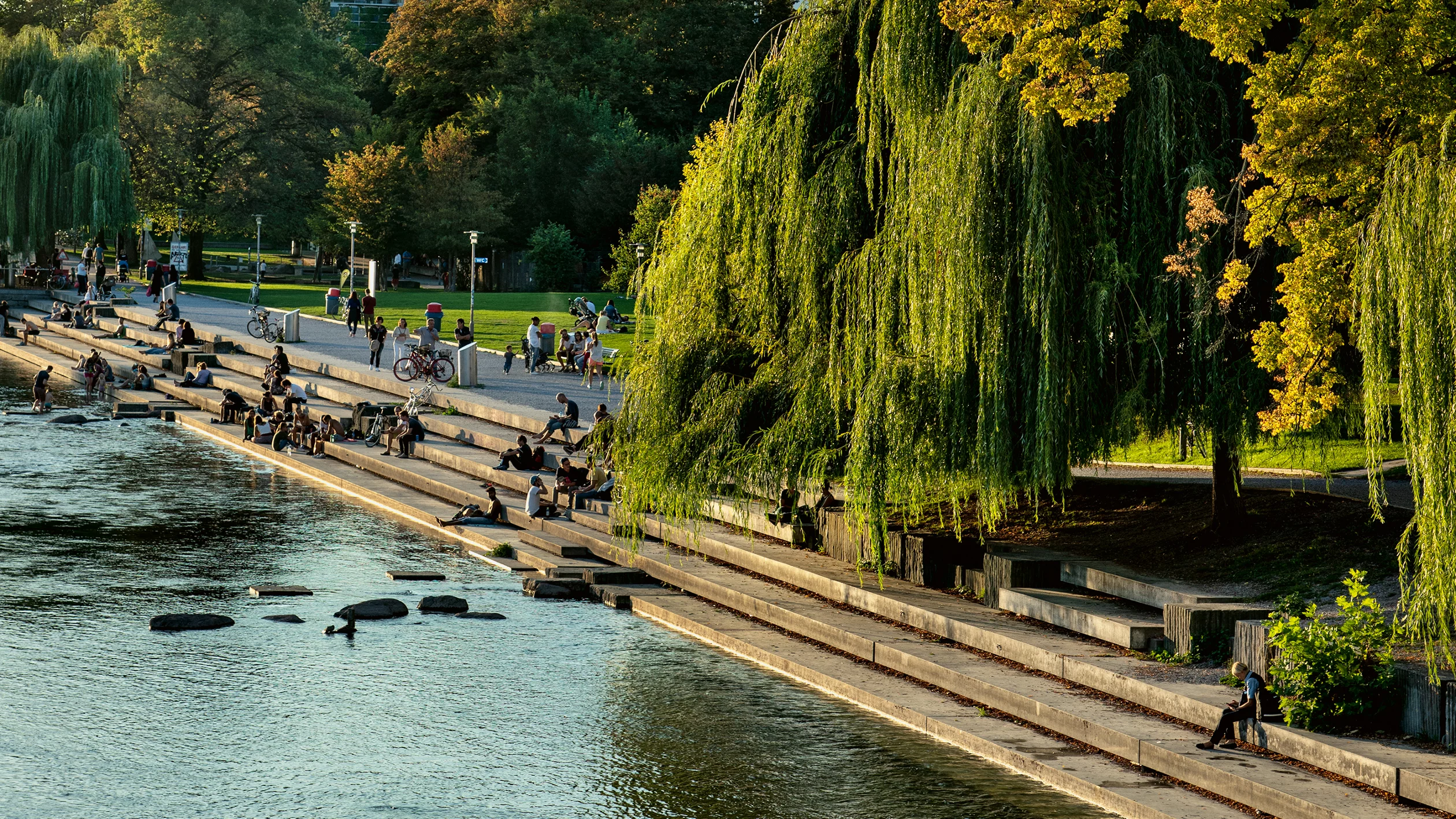 Wipkinger Treppe an der Limmat in Zürich