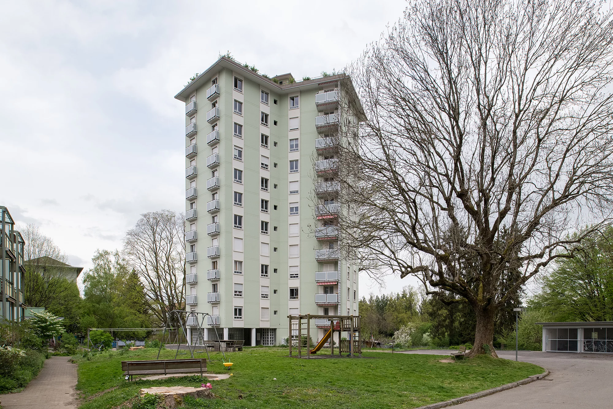 Aussenansicht Hochhaus «Im Gut»
