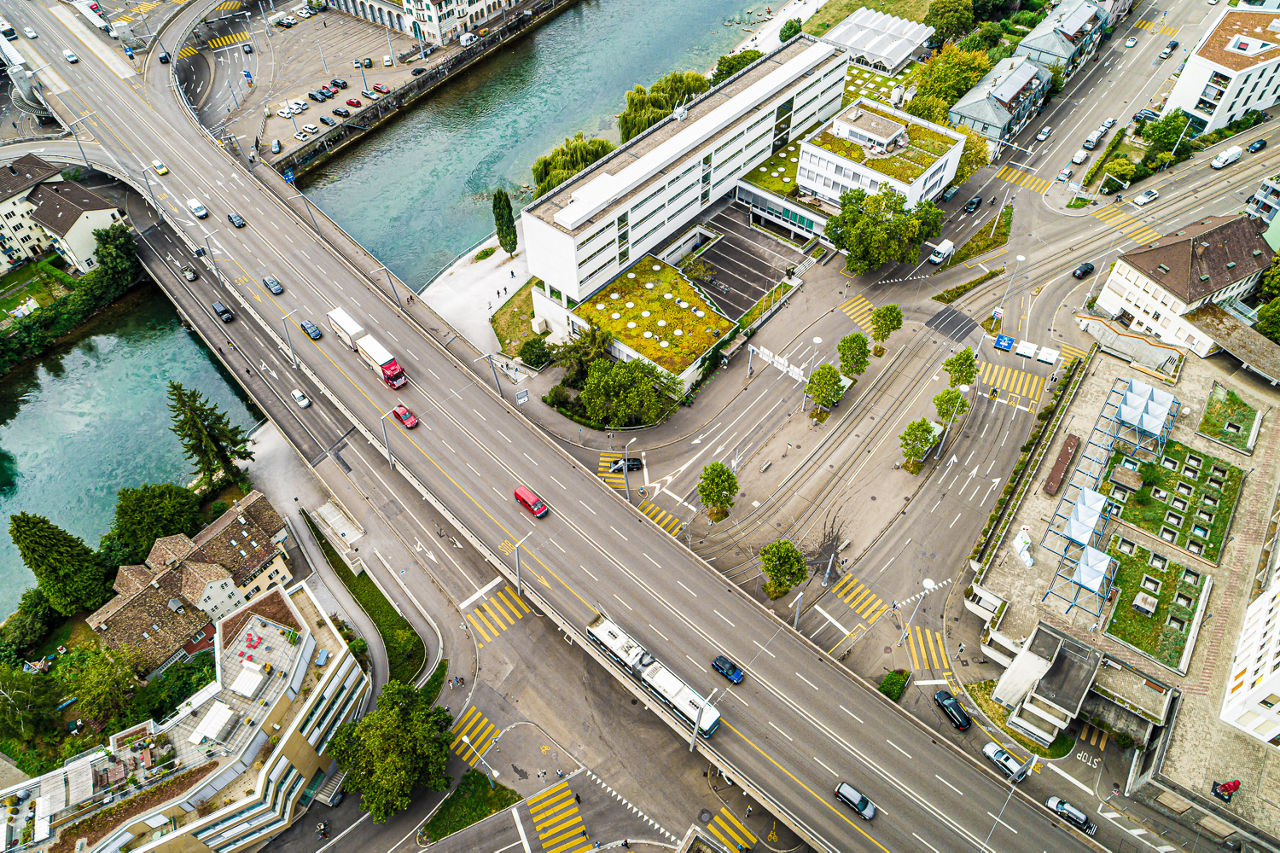 Luftbild Rosengartenstrasse / Hardbrücke Höhe Wipkingerplatz