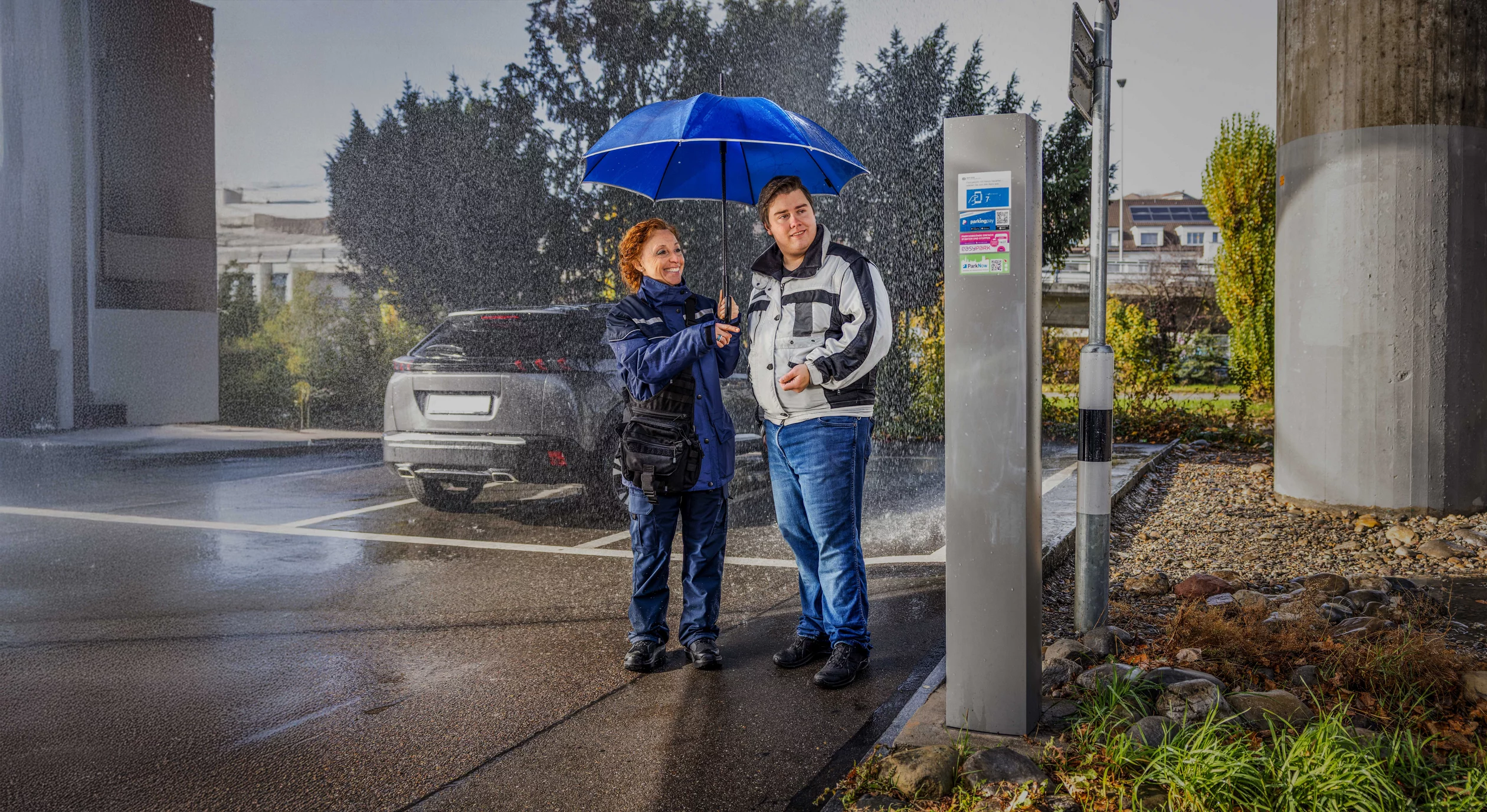 Heute Automechaniker. Morgen Kontrolle im ruhenden Verkehr.