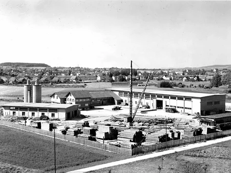 Schwarz-Weiss-Foto von der Bauschreinerei Ringling aus dem Jahr 1950