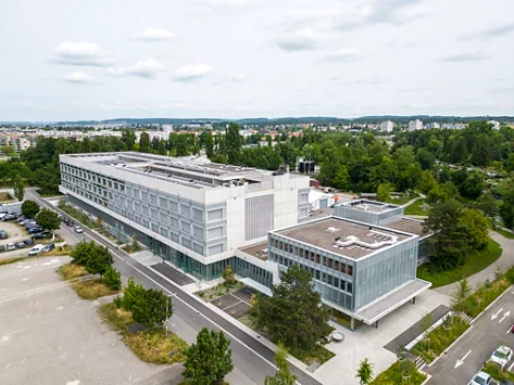 Luftaufnahme vom Bildungszentrum Blaulicht