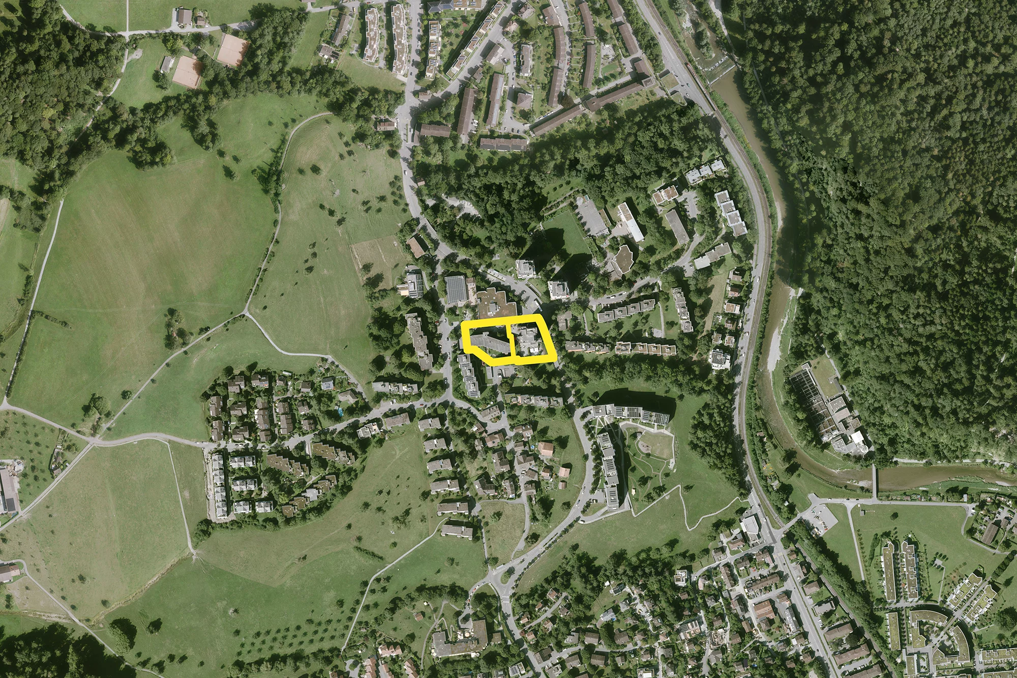 Gelb eingezeichneter Perimeter auf der Karte markiert den Wettbewerbsstandort Kooperation Leimbach Mitte.