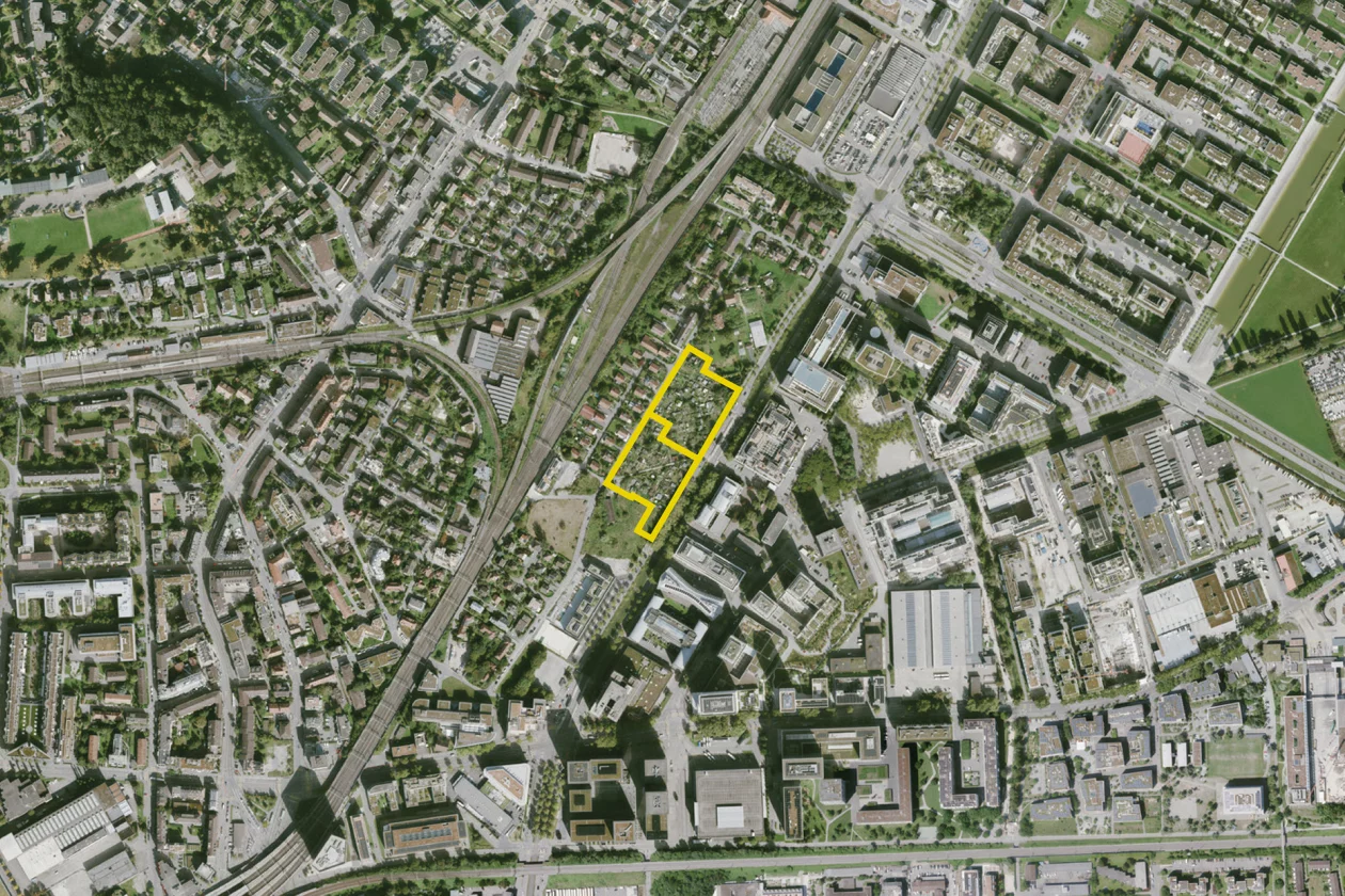 Gelber Perimeter auf dem Luftbild markiert den Wettbewerbsstandort.