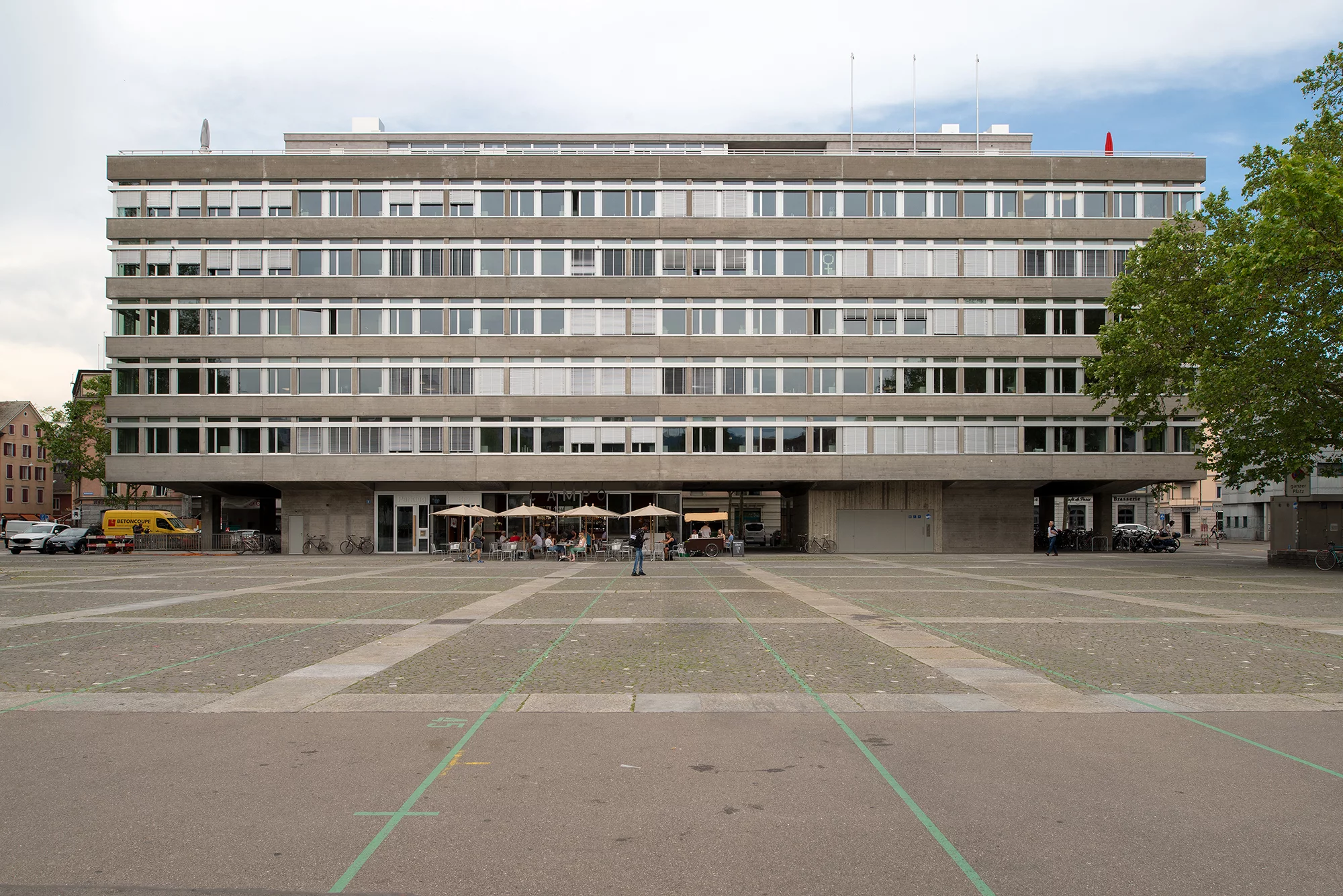 Aussenansicht Amtshaus Helvetiaplatz