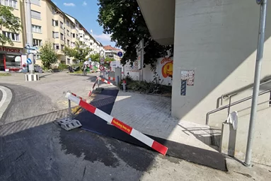 Röschibachstrasse nach den Massnahmen für den Fussverkehr