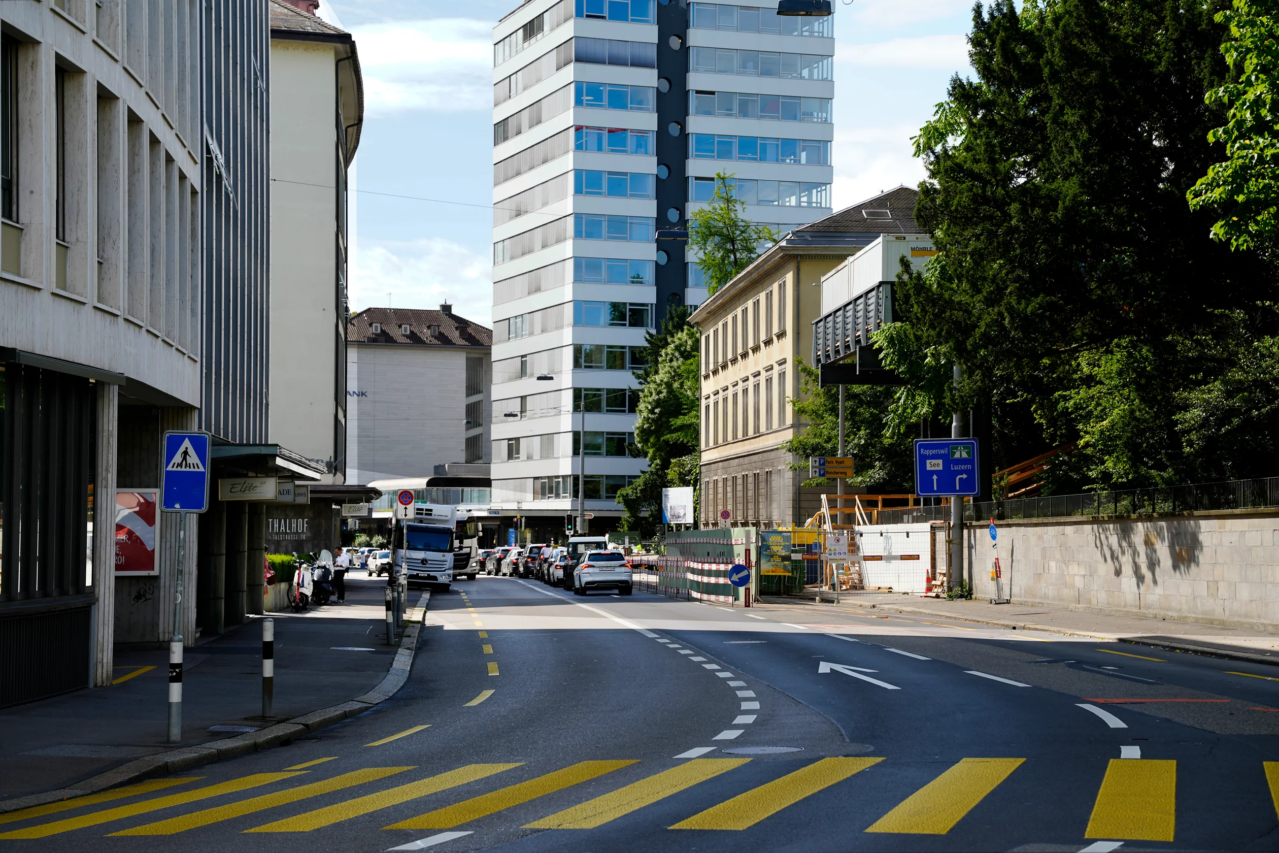 Fotografie der Talstrasse ab Sihlporte mit Blick Richtung See