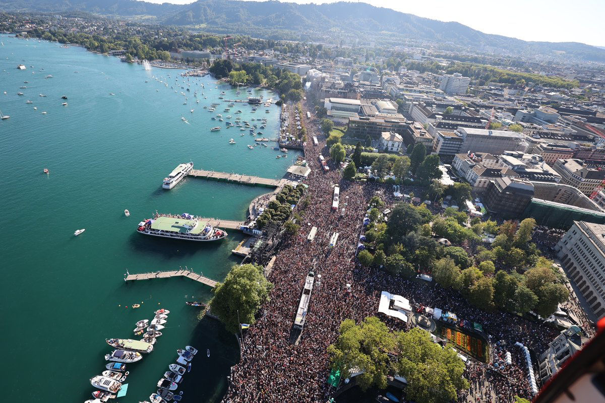 Bürkliplatz von oben. 