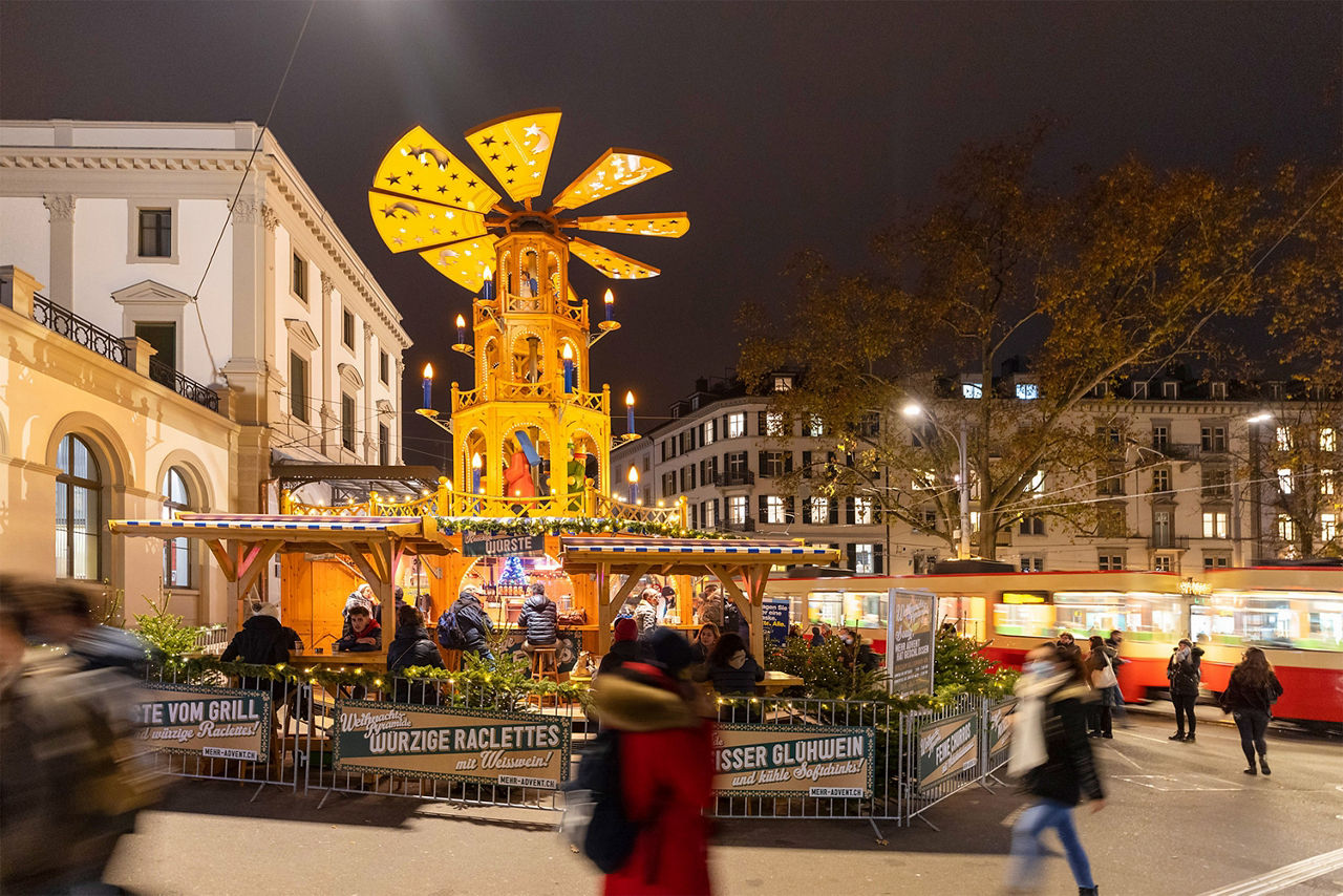 Weihnachtspyramide beim Stadelhofen