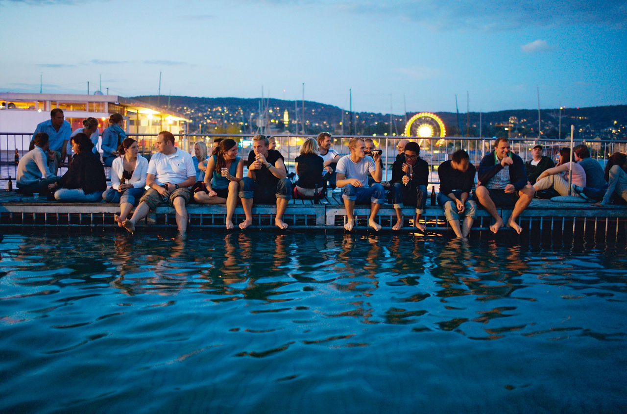 Open Air Bar Seebad Enge Zürich