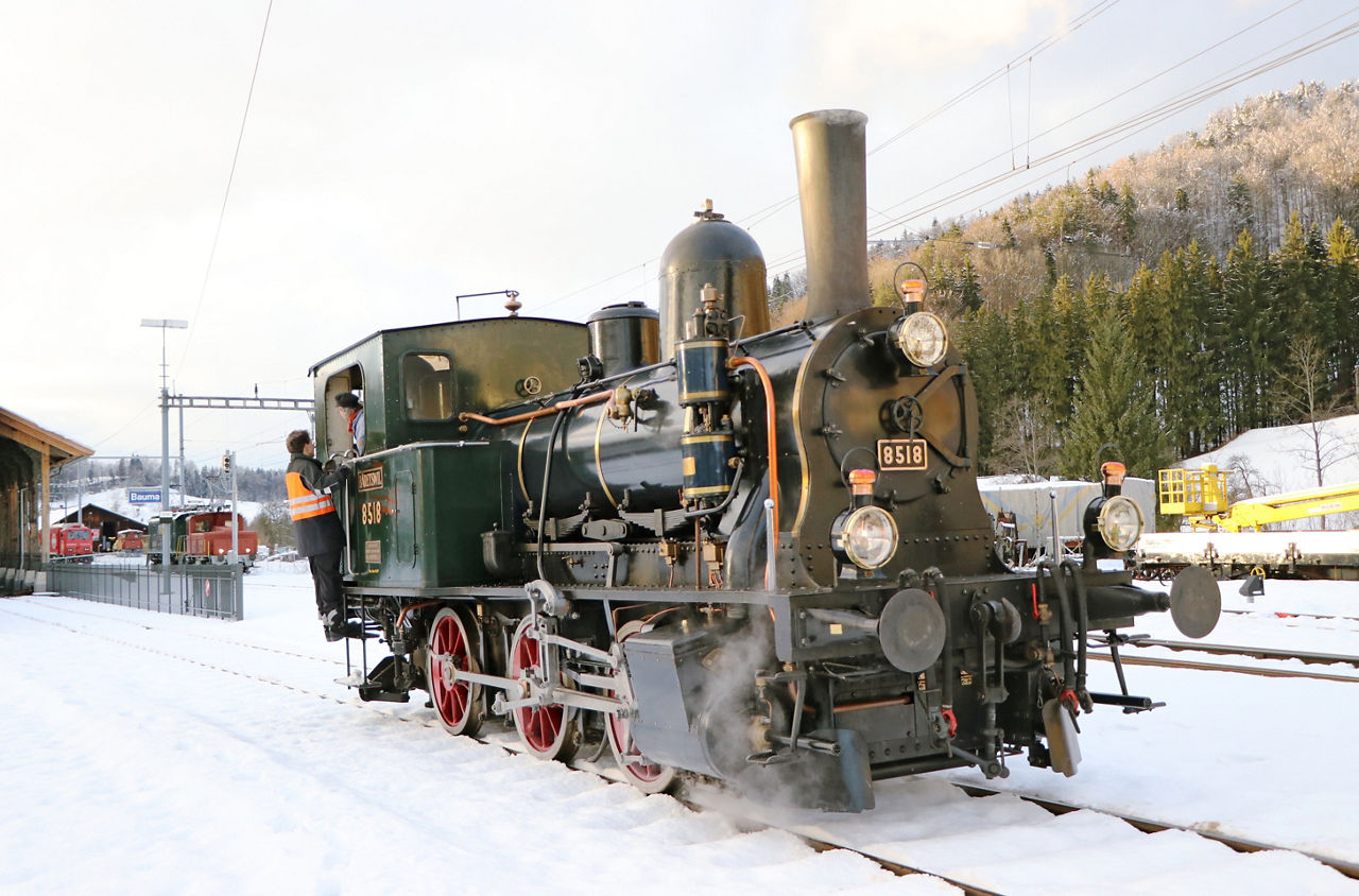 Dampfbahnfahrt Bauma–Bäretswil–Hinwil im Winter