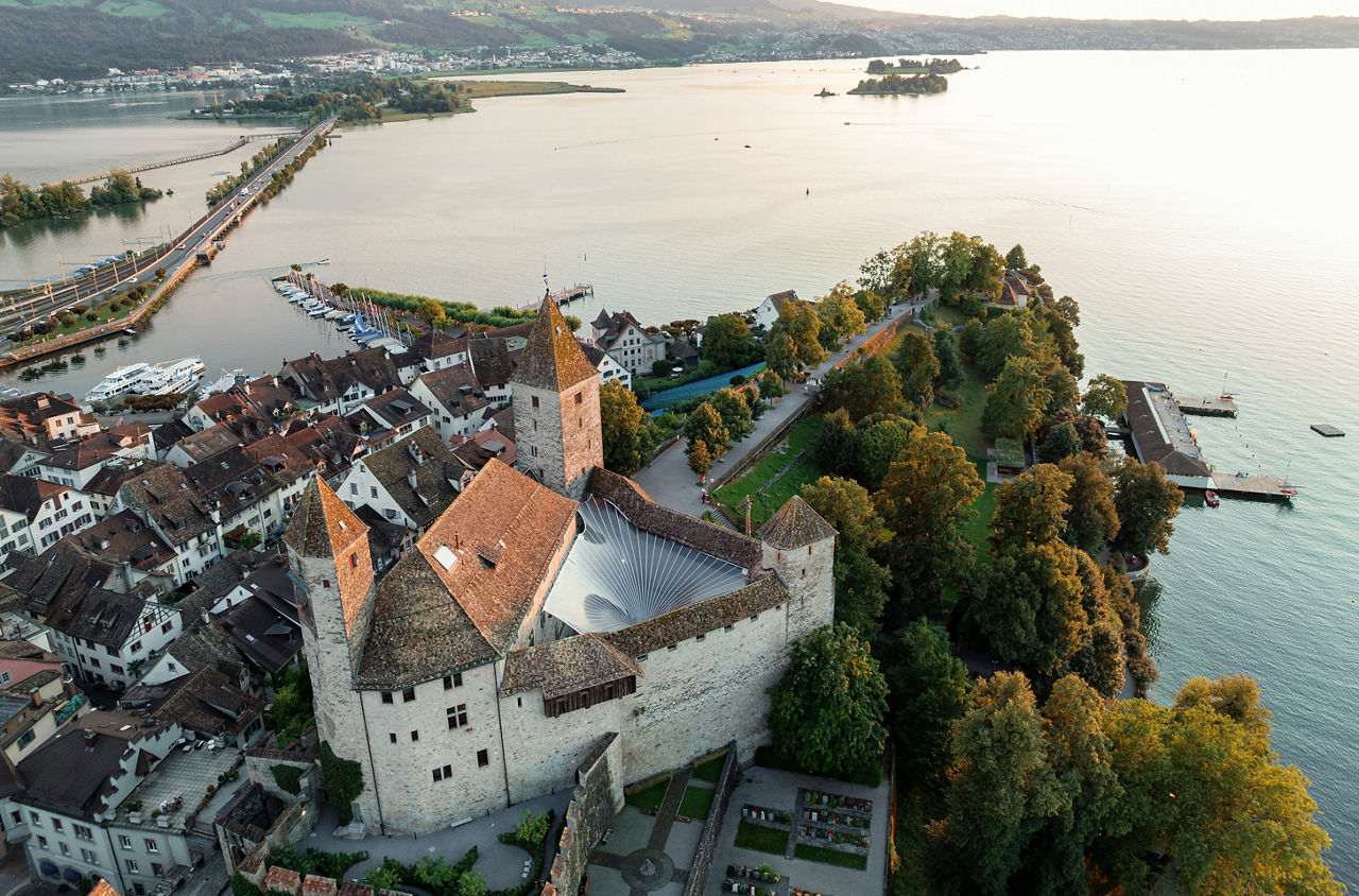 Schloss Kyburg aus der Vogelperspektive