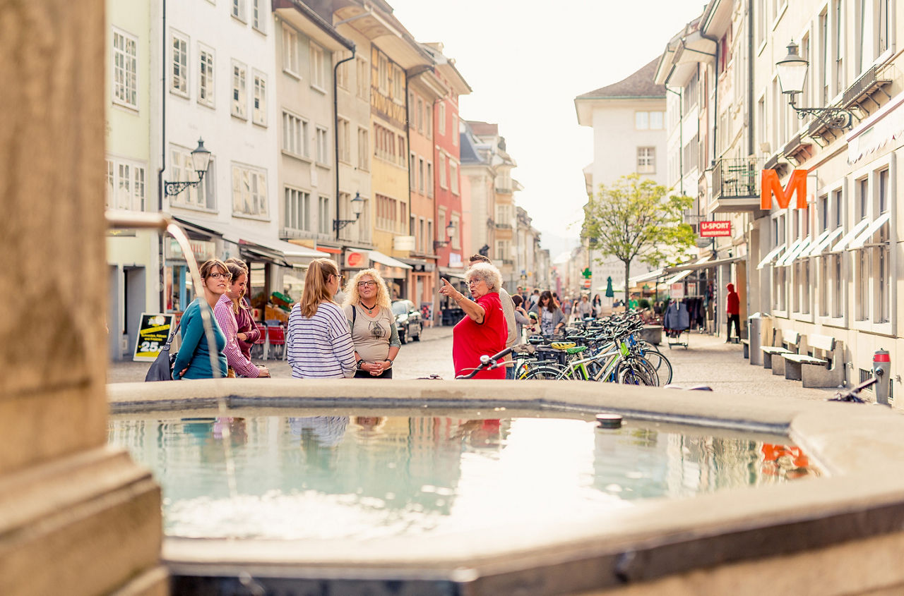 Gruppe auf Stadtführung Winterthur