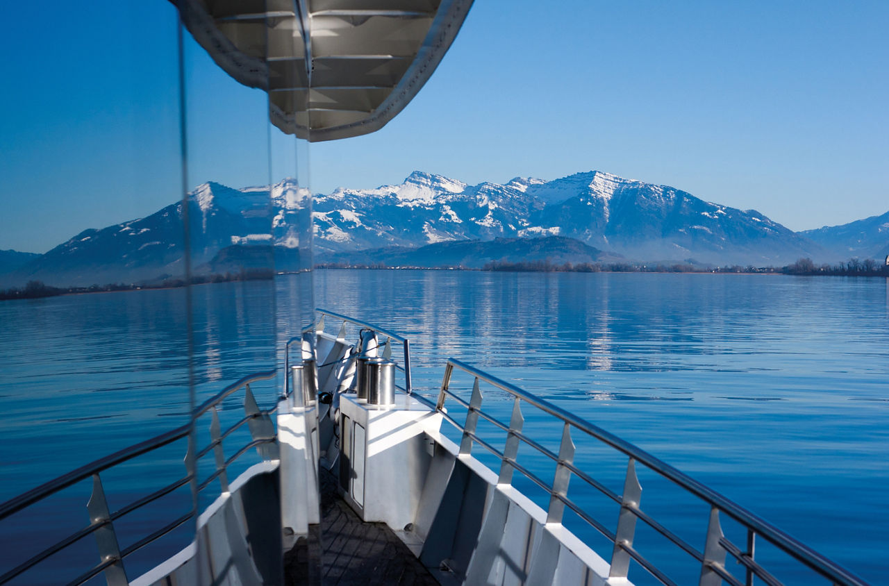 Zürichsee Schiff im Winter